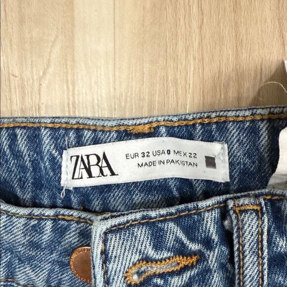 Zara Classic Blue Denim Jeans high rise - Picture 4 of 5
